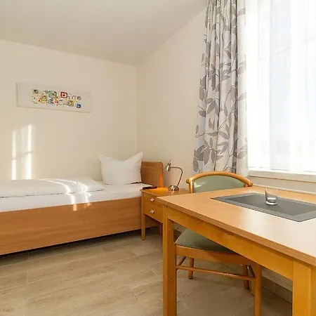 Strandschloesschen Strandschloesschen 17 * Ostseebad Kühlungsborn